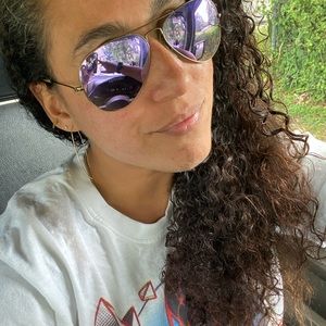 Meet your Posher, Basialee